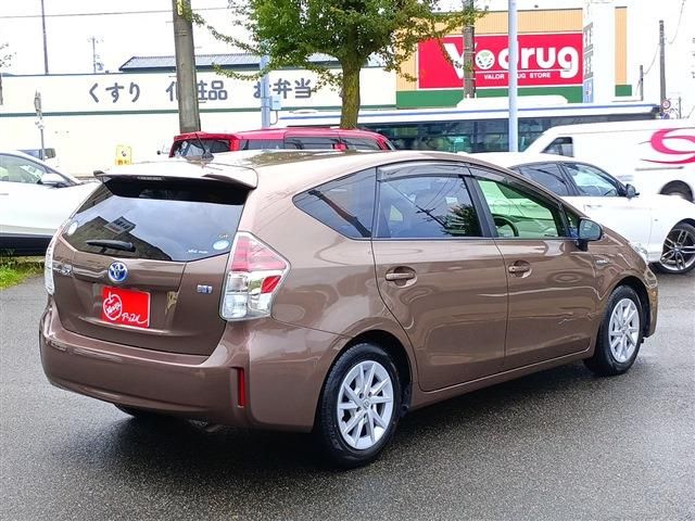 PRIUS Alpha