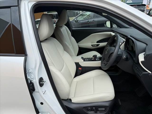 LEXUS LBX
