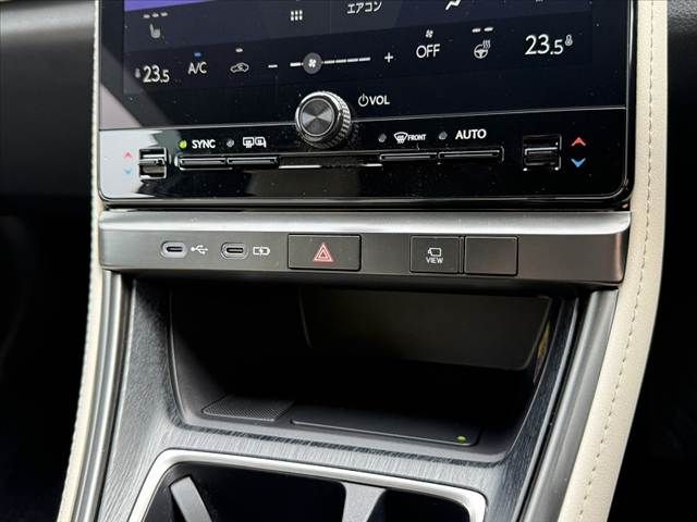 LEXUS LBX