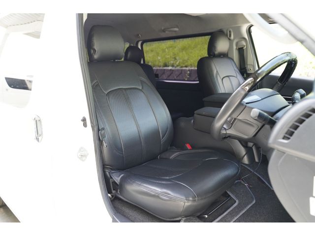 HIACE van 2WD