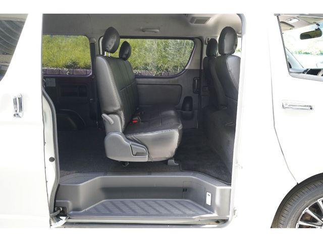 HIACE van 2WD
