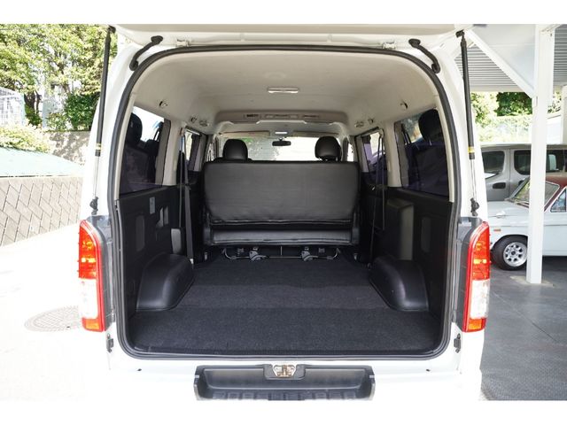 HIACE van 2WD