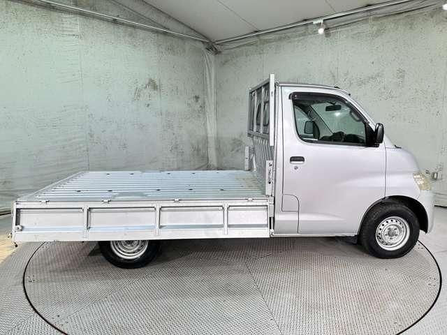 LITEACE truck 2WD