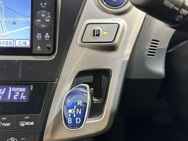 PRIUS Alpha
