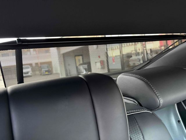 CROWN sedan hybrid