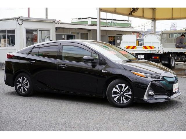 PRIUS PHV