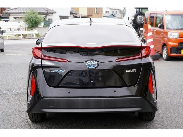 PRIUS PHV
