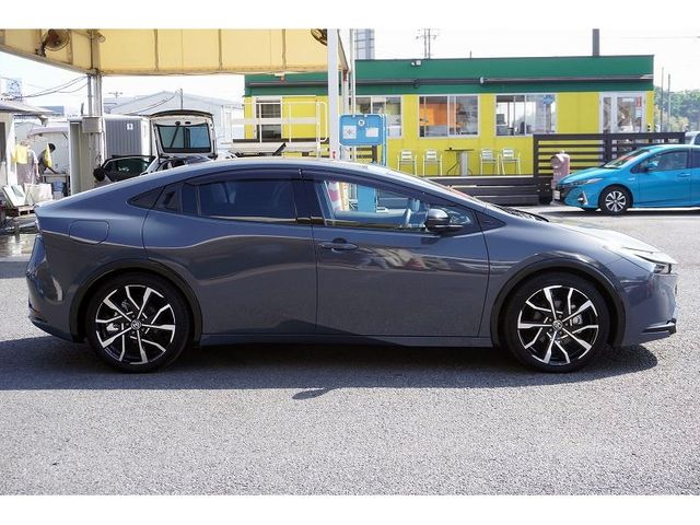 PRIUS PHV
