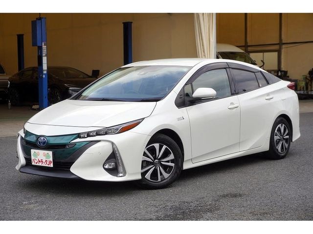 PRIUS PHV