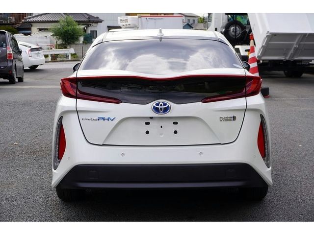 PRIUS PHV