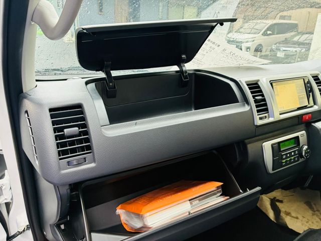 HIACE van 2WD