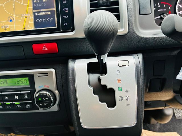 HIACE van 2WD