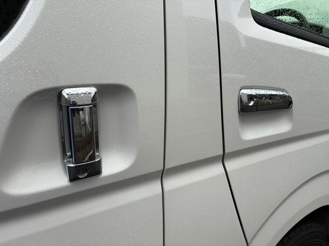 HIACE van 2WD