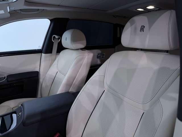 ROLLS-ROYCE