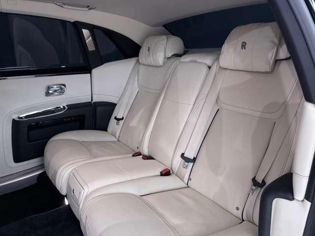 ROLLS-ROYCE