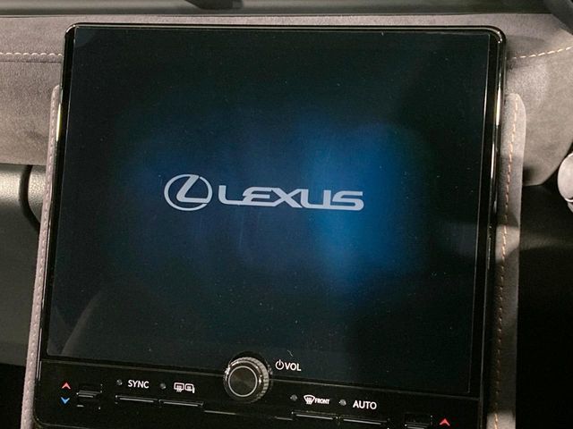 LEXUS LBX
