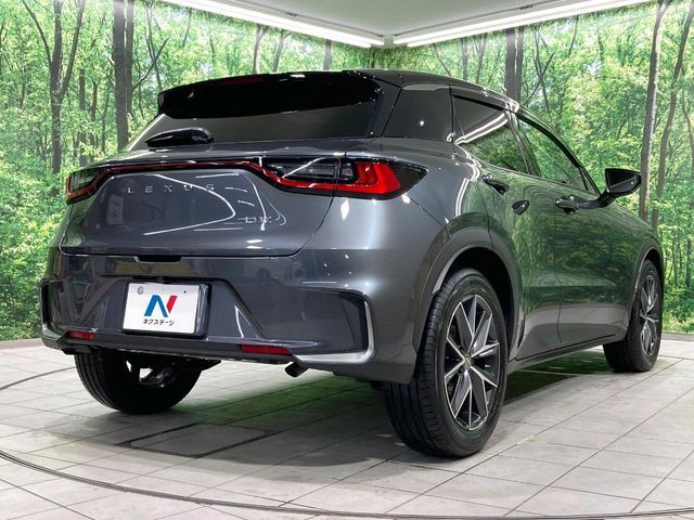 LEXUS LBX
