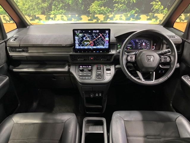 STEPWAGON e:HEV SPADA