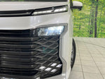 VOXY HYBRID 4WD