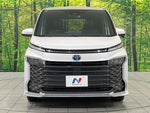 VOXY HYBRID 4WD