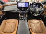 CROWN sedan hybrid