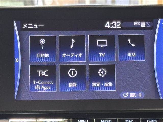 CROWN sedan hybrid