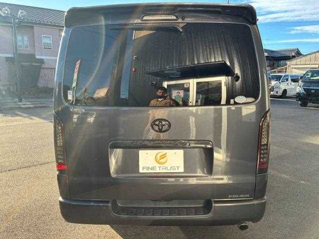 HIACE van 2WD