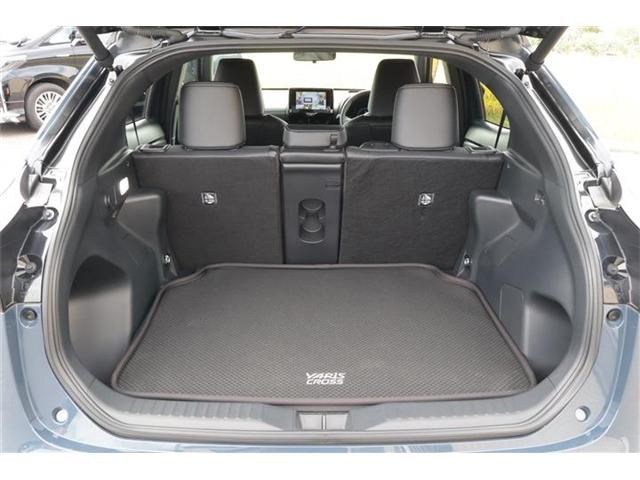 YARIS CROSS HYBRID