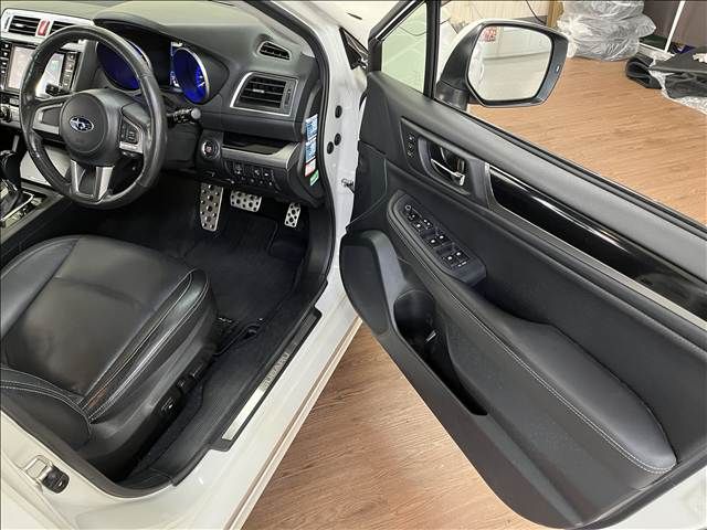 LEGACY B4