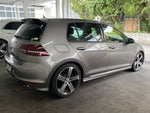 VOLKSWAGEN GOLF R