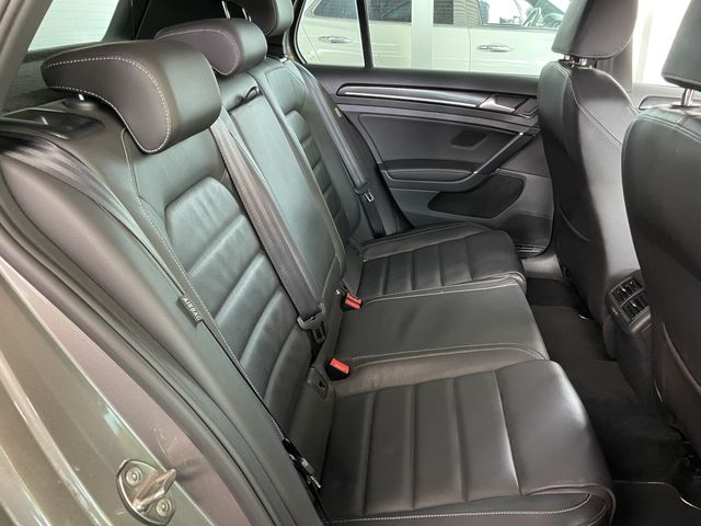 VOLKSWAGEN GOLF R
