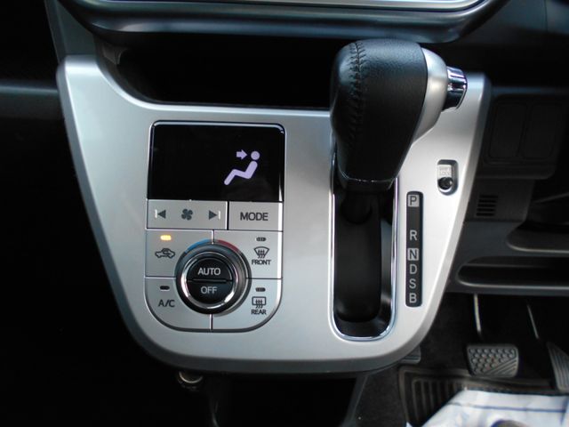 CAST ACTIVA 4WD