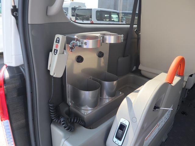 NV350 CARAVAN