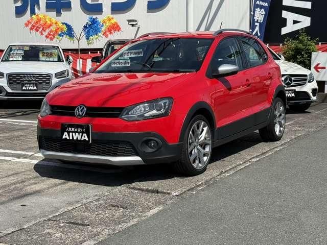 VOLKSWAGEN CROSS POLO