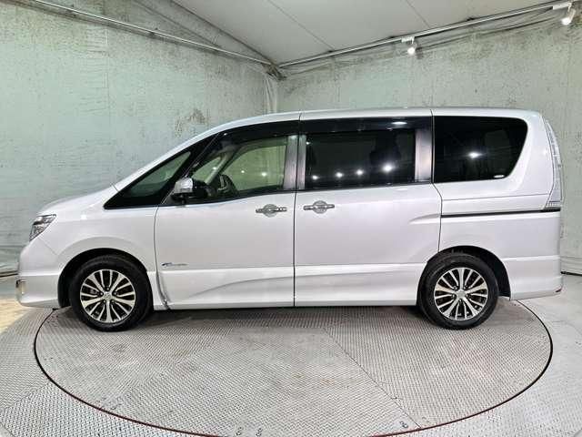 SERENA  S-HYBRID 4WD