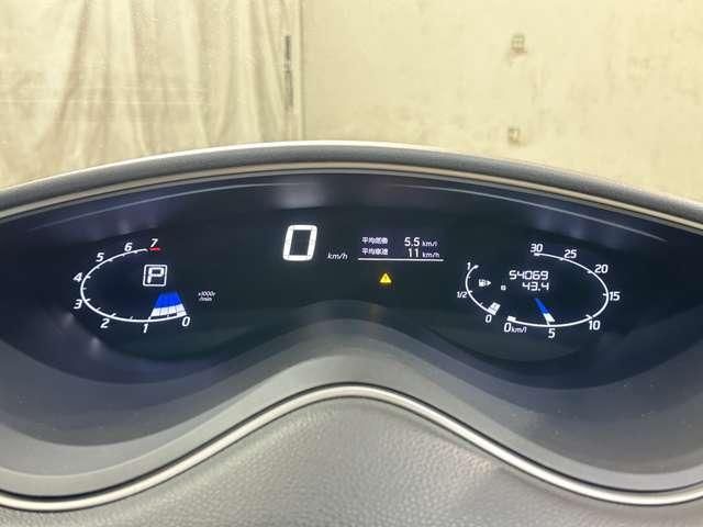 SERENA  S-HYBRID 4WD