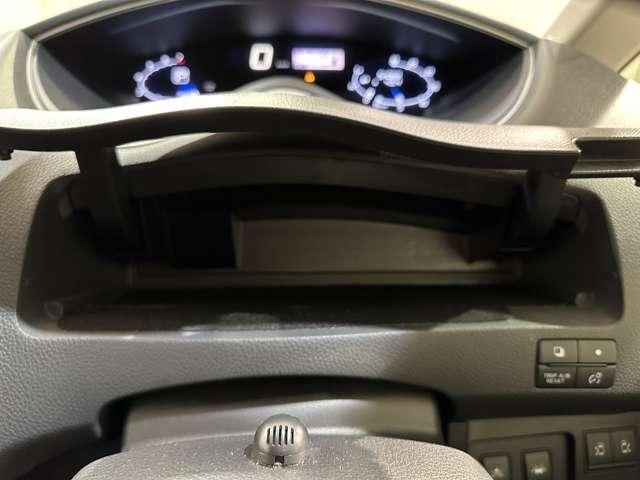 SERENA  S-HYBRID 4WD
