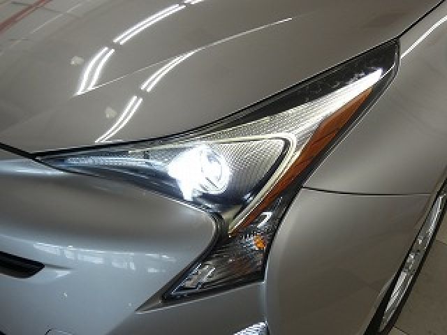 PRIUS 4WD