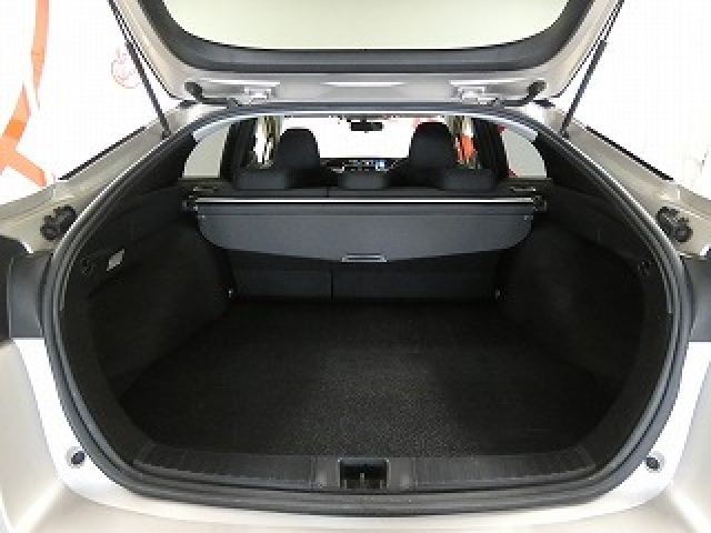 PRIUS 4WD