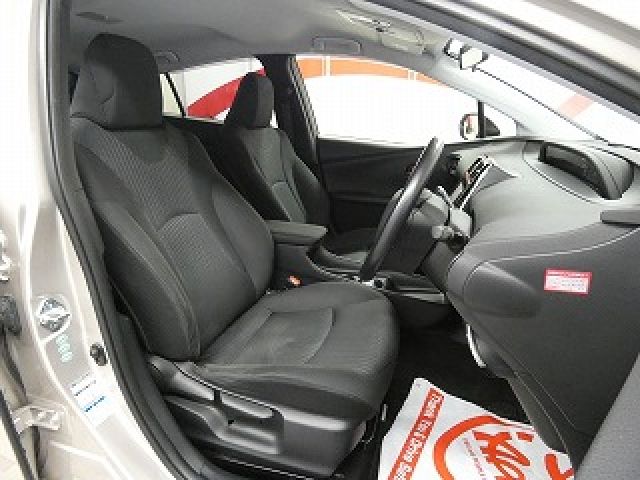 PRIUS 4WD