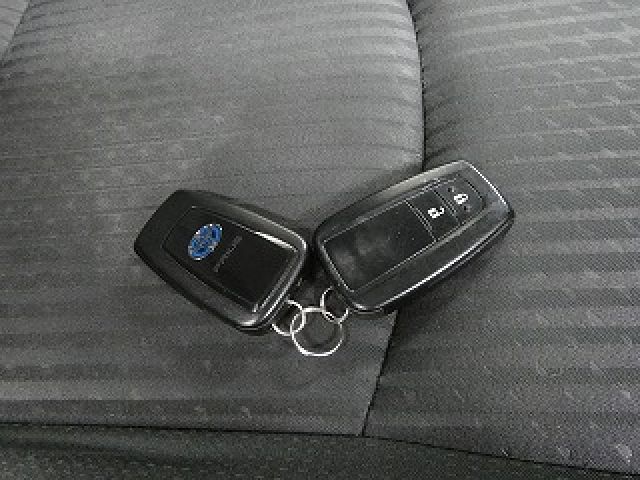 PRIUS 4WD