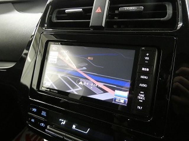 PRIUS 4WD