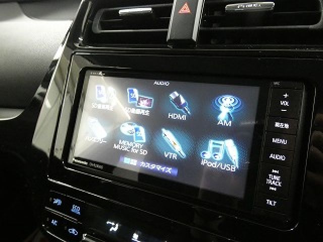 PRIUS 4WD