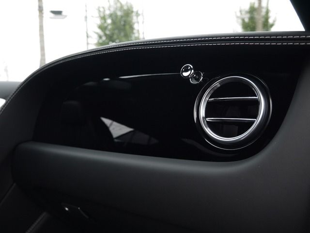 BENTLEY coupe