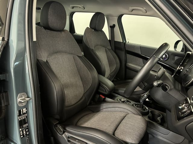 MINI COOPER D CROSSOVER