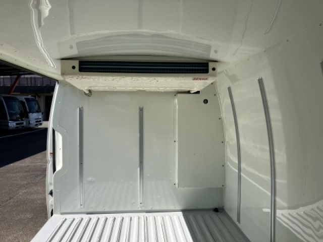 HIACE van 1.2t 2WD