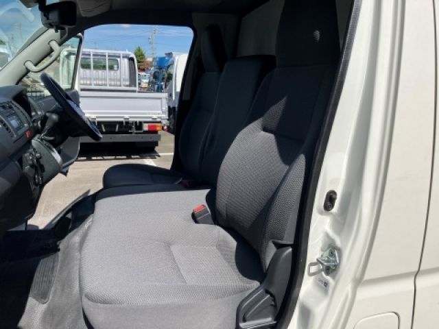 HIACE van 1.2t 2WD