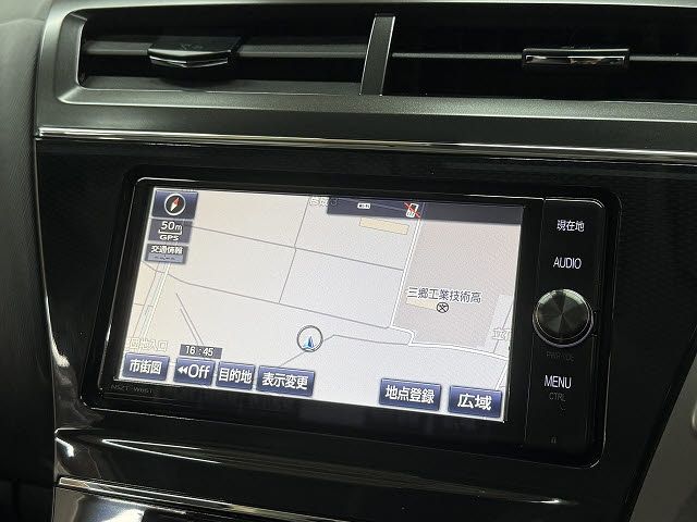 PRIUS Alpha