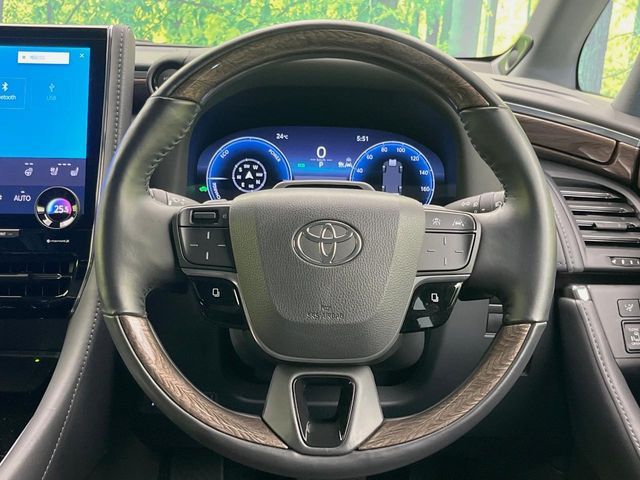 ALPHARD hybrid