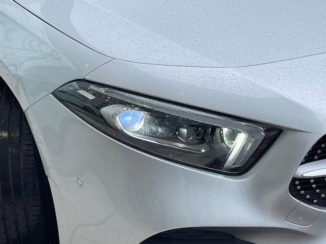 MERCEDES BENZ A class sedan